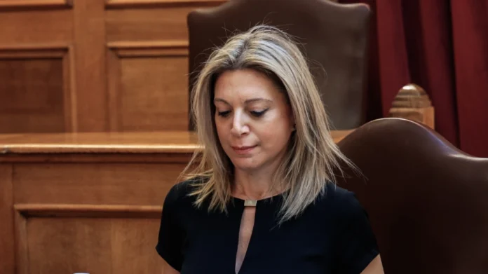 Τέμπη: Πήγα στον Αρειο Πάγο να δώσω στοιχεία και μου είπαν να πάω στην Εκκλησία να με βοηθήσει, λέει η Μαρία Καρυστιανού