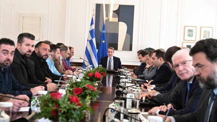 Φθηνότερο ρεύμα για όλους τους αγρότες για 2+8 χρόνια και προκαταβολή του ΕΦΚ €40 εκατ. στα τέλη Μαρτίου