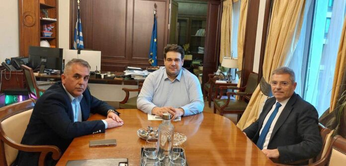 Συνάντησεις του Δημάρχου Ιθάκης Διονύση Στανίτσα με τον Αναπληρωτή Υπουργό Εσωτερικών θεόδωρο Λιβάνιο και τον Γενικό Γραμματέα Συντονισμού Διαχείρισης Αποβλήτων Μανώλη Γραφάκο