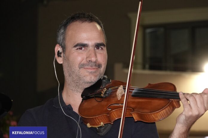 Νέα Χορωδία Ελληνικής Παραδοσιακής Μουσικής του Λυκείου των Ελληνίδων Αργοστολίου