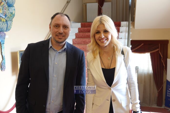 Συνάντηση της Υφυπουργού Τουρισμού Έλενας Ράπτη με τον προέδρο της Ένωσης Ξενοδόχων Κεφαλονιάς-Ιθάκης Γεράσιμο Τιμοθέατο