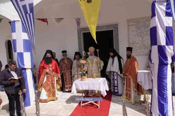 Ι.Μ.Θεμάτων:Όρθρος &Θεία Λειτουργία στο παρεκκλήσιο του Αγίου ΝΙκολάου