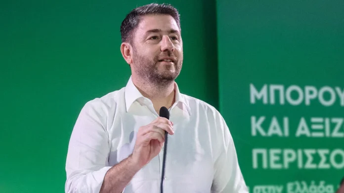 ΠΑΣΟΚ σε θερμοκρασία παγώματος – Η έλλειψη βαρύτητας του Νίκου Ανδρουλάκη