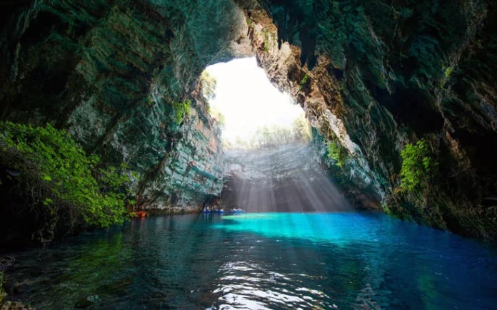 Δήμος Σάμης: Το νέο ωράριο λειτουργίας των Σπηλαίων Δρογκαράτης και Μελισσάνης