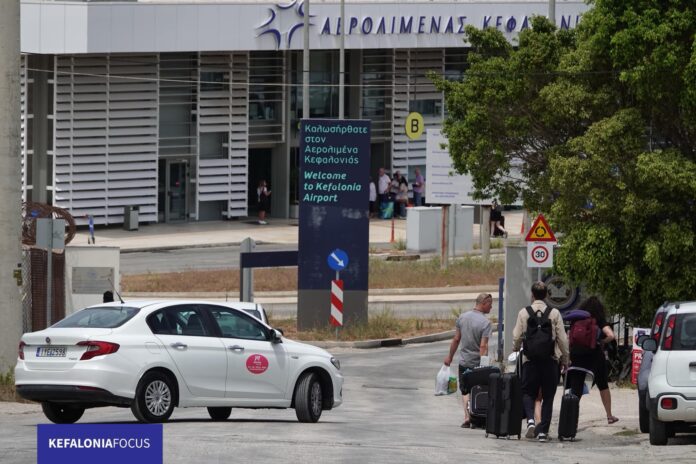 Ανησυχητική μείωση αφίξεων στην Κεφαλονιά τον Αύγουστο – Αντίθετη πορεία από τα υπόλοιπα νησιά του Ιονίου