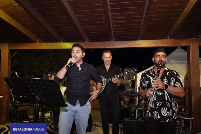 Τέραστια επιτυχία του Άγγελου Ανδρεάτου στα πανηγύρια της Κεφαλονιάς