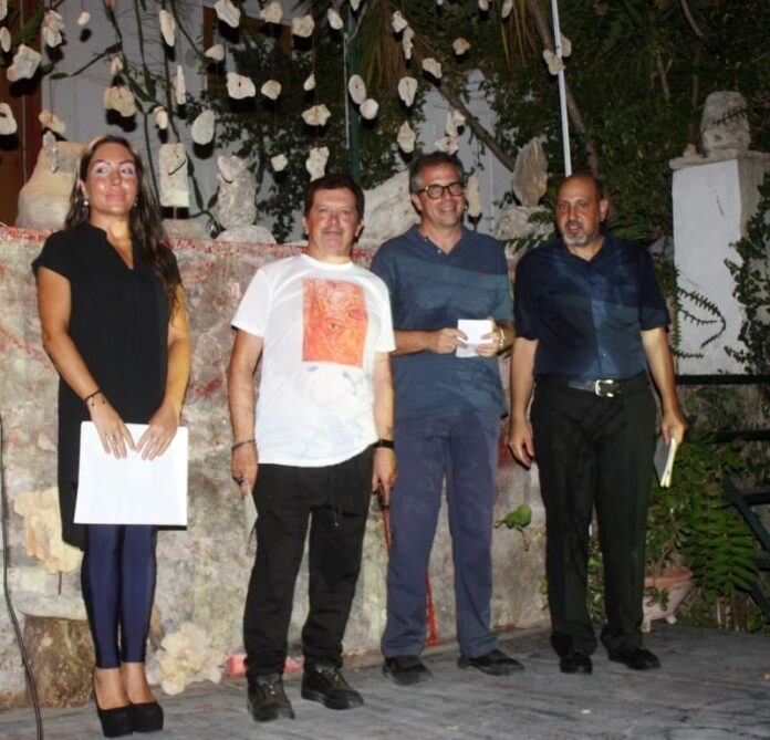 Επιτυχημένη “Πανσέληνος στον Κήπο” της Σύγχρονης Πινακοθήκης Villa Ροδόπη του Κώστα Ευαγγελάτου στο Αργοστόλι