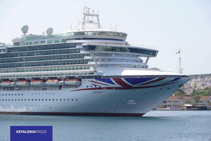 Το κρουαζιερόπλοιο Azura με 3096 επιβάτες στο Αργοστόλι
