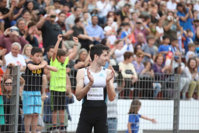 ΓΕΚ:Συγχαρητήρια στον Μίλτο Τεντόγλου και στον προπονητή του Γιώργο Πομάσκι!