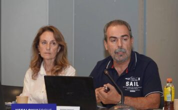 Πίσω από τις «υπογραφές»: Κριτική στην επικοινωνιακή διαχείριση της περιφερειακής αρχής Τρεπεκλή για τις ΜΕΑ στα Ιόνια Νησιά