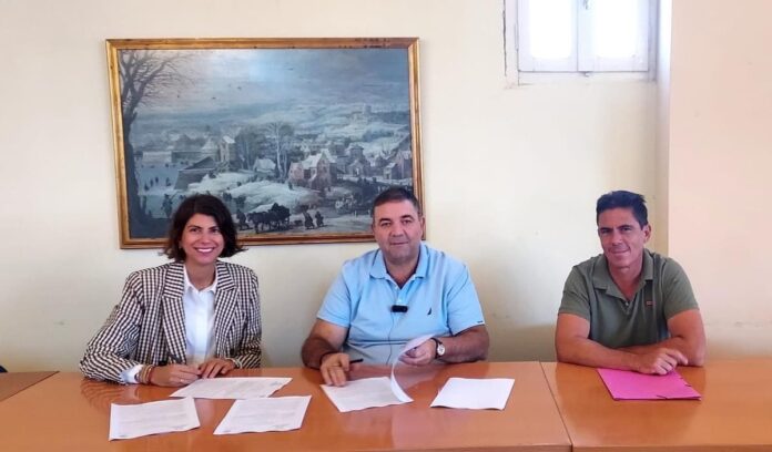 Δήμος Ληξουρίου:Υπογράφηκε η σύμβαση για την αποκατάσταση του Δημοτικού Θεάτρου Ληξουρίου