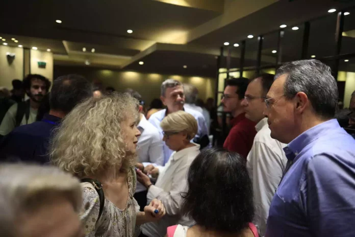 Ο Στέφανος Κασσελάκης αποκλείστηκε από τις εκλογές για την ηγεσία του ΣΥΡΙΖΑ στην επεισοδιακή συνεδρίαση της Κεντρικής Επιτροπής