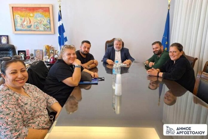 Δήμος Αργοστολίου:Συνάντηση και εποικοδομητική συζήτηση με γονείς του Δημοτικού Σκάλας