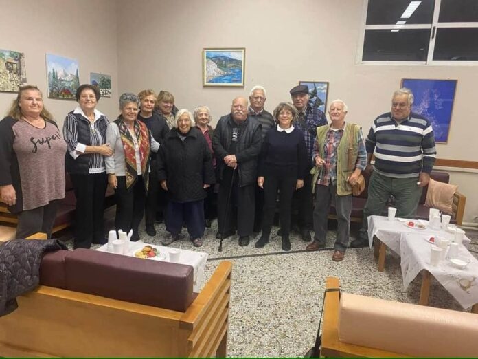 Η καθιερωμένη συνάντηση του μήνα στο ΚΑΠΗ Λειβαθούς, παρουσία του Προέδρου του Ο.Κ.Α.Π. κ. Γεώργιου Λασκαράτου.