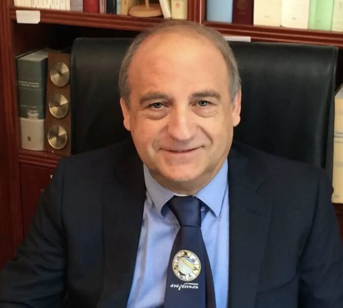 Γιώργος Καλούδης:Η Οπερέτα Μητσοτάκη-Στ. Γκίκα- Γ. Κοντού για το Κτηματολόγιο Κέρκυρας. Σε 5 πράξεις