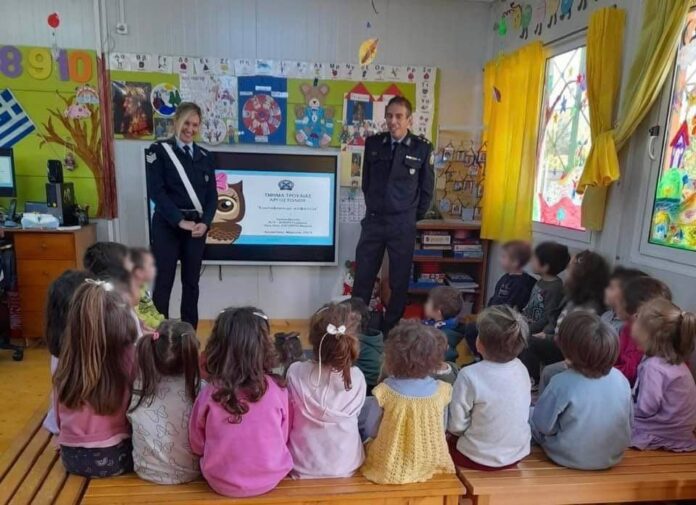 Δράση ενημέρωσης της Τροχαίας Αργοστολίου στο 3ο Νηπιαγωγείο