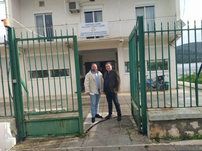 Περιοδεία του ΚΚΕ σε ΑΕΝ, Λιμεναρχείο και Οίκο Ναύτου στο Αργοστόλι