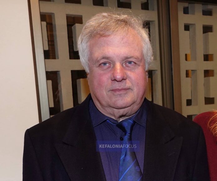 Βίκτωρας Ρουχωτάς:Ας αφήσουν κάποιοι το περιτύλιγμα και ας ασχοληθούν με το περιεχόμενο