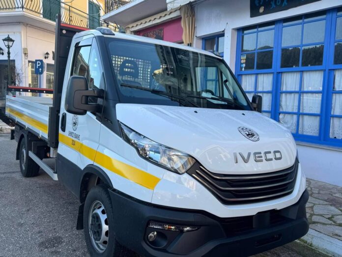 Ιθάκη:Ενα νέο όχημα παρέλαβε ο Δήμος από το πρόγραμμα Φιλόδημος ΙΙ