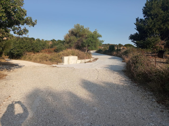 Ολυμπία Τραυλού:Απάντηση στον Αντιπεριφερειάρχη κ. Σωτ. Κουρή, σχετικά με τον περίφημο Επαρχιακό δρόμο ΑΓ. ΓΕΩΡΓΙΟΣ – ΑΣΠΡΟΓΕΡΑΚΑΣ – ΠΟΡΟΣ.