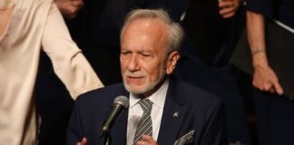 Αφιέρωμα Ζωής και Μνήμης στον Διονύση Αποστολάτο από τη Χορωδία και Μαντολινάτα Αργοστολίου