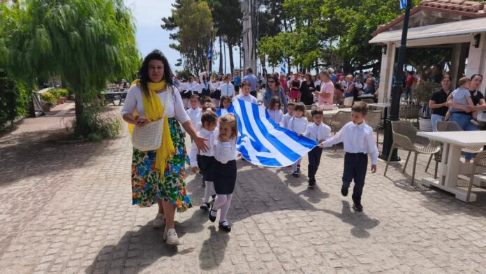 Με λαμπρότητα γιορτάστηκε η Ένωση των Επτανήσων στην Σκάλα!