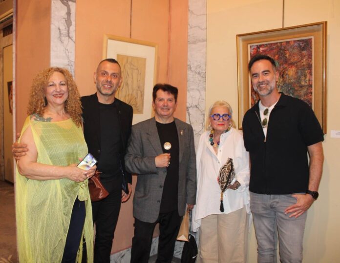 Εγκαινιάστηκαν με λαμπρότητα τα «Ανθρωποκεντρικά Μοτίβα» του Κώστα Ευαγγελάτου στο Μουσείον της Πόλεως των Αθηνών