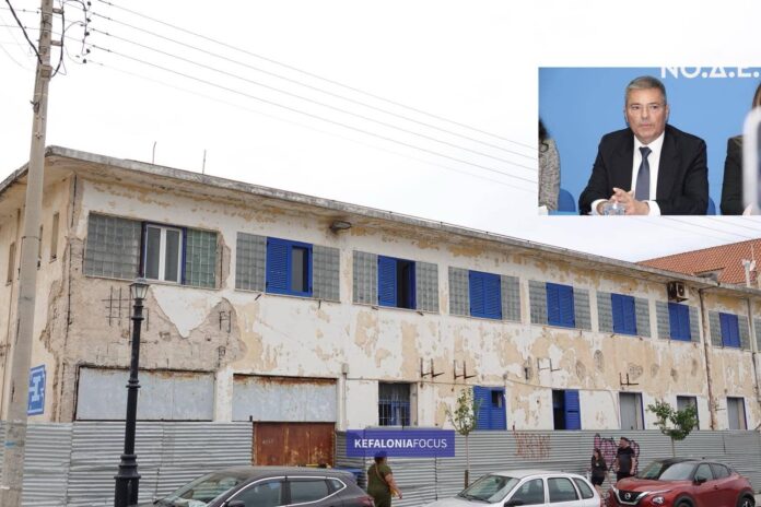Πρώην κτίριο της Αστυνομίας στο Αργοστόλι: Σκηνικό εγκατάλειψης, δείγμα πολιτικής ανεπάρκειας του Βουλευτή κ.Καππάτου