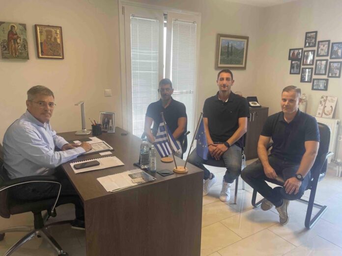 Συνάντηση του Βουλευτή Κεφαλληνίας και Ιθάκης Παναγή Καππάτου με εκπροσώπους του Πανελλήνιου Σωματείου Συμβασιούχων Πυροσβεστών