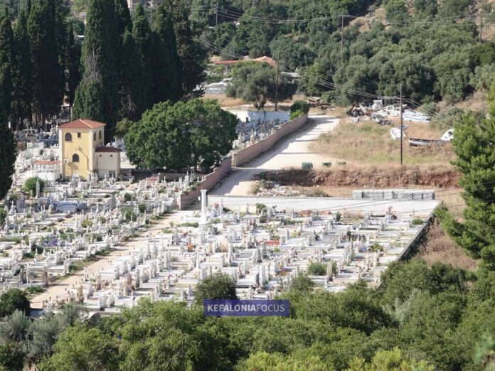 Απόλυτη ντροπή: Χωματερή δίπλα στο κοιμητήριο του Δραπάνου