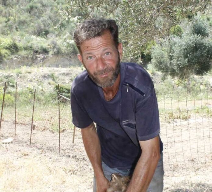 Κούρος στα Ζόλα, της Θηνιάς