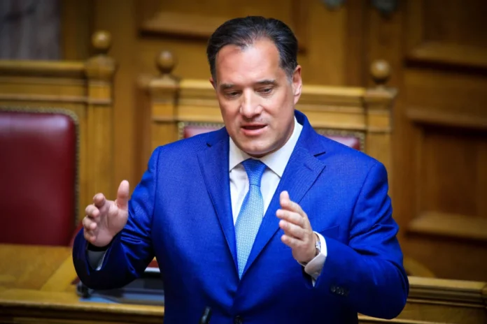 Σημαντική ανακοίνωση από Γεωργιάδη: Από την 1η Ιανουαρίου 2026 στα βαρέα και ανθυγιεινά όλοι οι νοσηλευτές