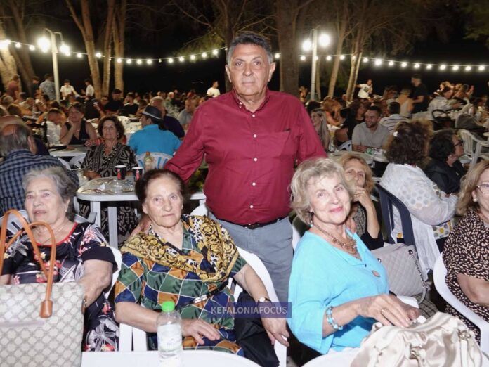 Με ιδιαίτερη κατάνυξη τα μέλη των ΚΑΠΗ Κεφαλονιάς συμμετείχαν στον εκκλησιασμό για την εορτή του Προφήτη Ηλία