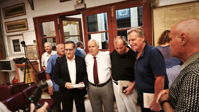 Άκρως επιτυχημένη υπήρξε η παρουσίαση του νέου βιβλίου του Παναγή Σιμωτά!