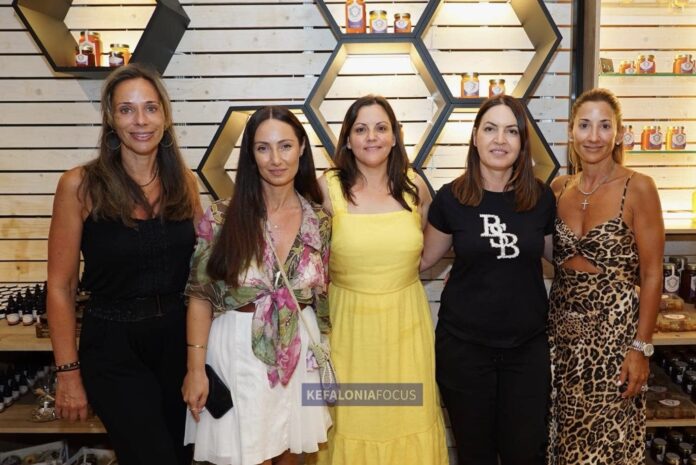 Εγκαίνια Νέου Καταστήματος της Ελευθερίας Λυμπεράτου Παραδοσιακών Προϊόντων στη Σκάλα!