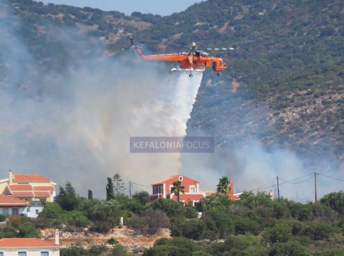 Φωτιά στην Κεφαλονιά: Σε ύφεση το πύρινο μέτωπο – Εικόνες καταστροφής στην περιοχή Καραβάδου – Δοριζάτων
