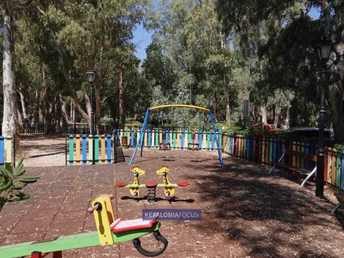 Αναστολή λειτουργίας της παιδικής χαράς στα Λυκιαρδοπουλάτα για λόγους ασφάλειας