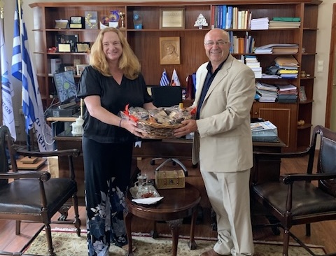 Εθιμοτυπική επίσκεψη της Πρέσβειρας της Αυστραλίας στην Ελλάδα στον Αντιπεριφερειάρχη Κεφαλλονιάς & Ιθάκης