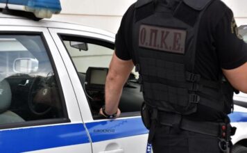 Σύλληψη ημεδαπού για κατοχή μαχαιριών στην Κεφαλονιά