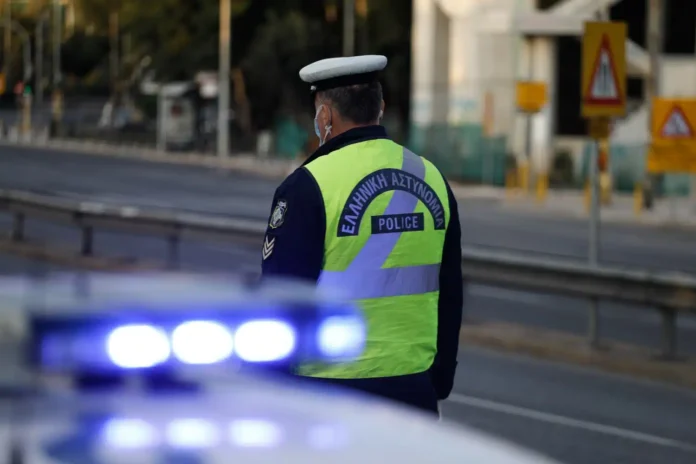 Η Αστυνομία έκλεισε τις ομάδες με 201.000 μέλη στο Viber που ενημέρωναν για τα μπλόκα της τροχαίας: Συλλήψεις διαχειριστών