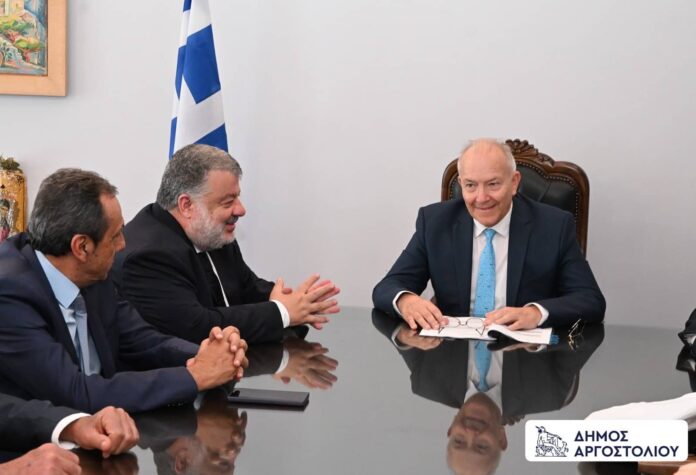 Σύσκεψη υπό τον Υφυπουργό Ναυτιλίας και Νησιωτικής Πολιτικής στο Δημαρχείο Αργοστολίου