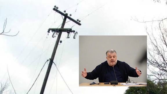 «Κύριε Δήμαρχε ο δημοτικός φωτισμός έσβησε στον δρόμο προς τον Πόρο!»