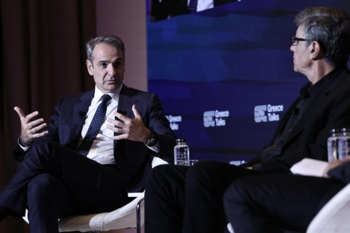 Ο Γιάννης Μπέζος ως σύμπτωμα μιας εξουσίας που παραπαίει