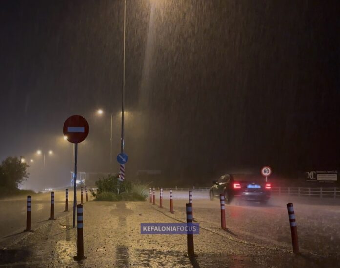 Διακοπές ρεύματος και συνεχείς καταιγίδες – Η κακοκαιρία “Adel” σαρώνει την Κεφαλονιά