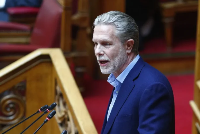 Παύλος Γερουλάνος: «Η κυβέρνηση επιμένει στην αδιαφάνεια – Εμείς προσηλωμένοι στη διαφάνεια»