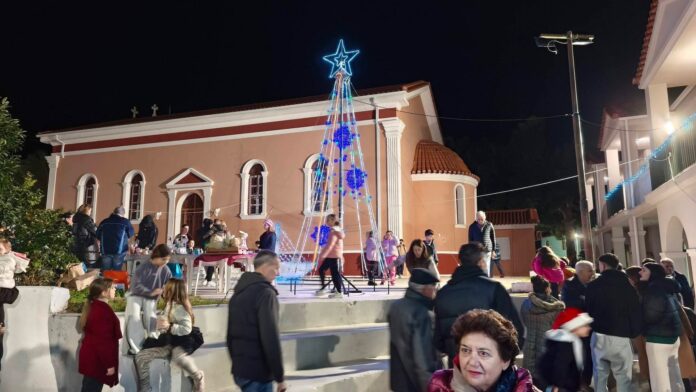 Όλοι βρέθηκαν στην Σκάλα για το Άναμμα του Χριστουγεννιάτικου Δέντρου!