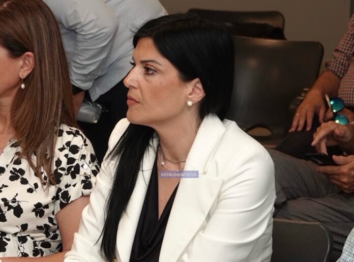 Κρουαζιέρα και 12.000€: Ο Ρουχωτάς ζητά ξεκάθαρη απάντηση από την Αντιδήμαρχο Τουρισμού Ελένη Λουκέρη