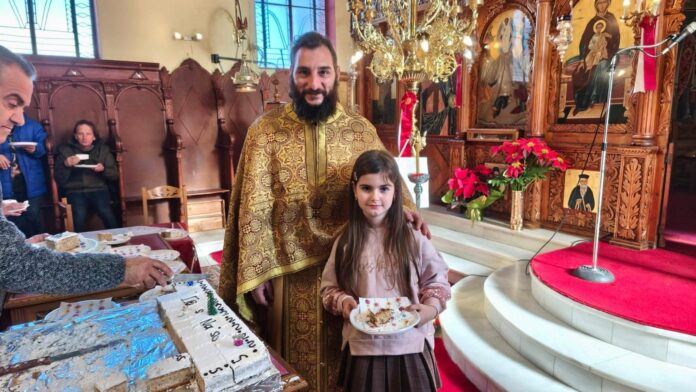 Με κατάνυξη έγινε η Λειτουργία του Αγίου Βασιλείου και η κοπή της Βασιλόπιτας στον Πόρο Κεφαλονιάς!
