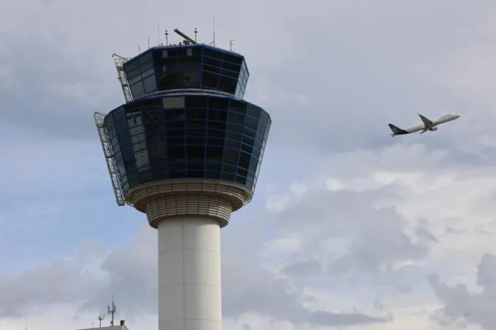 Θεσμική αναξιοπιστία και πολιτική ευθύνη: η κυβέρνηση Μητσοτάκη στο Δικαστήριο της ΕΕ για την αεροναυτιλιακή ασφάλεια