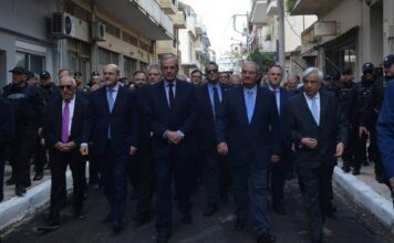 Πολιτικός σεισμός από Καλαμάτα: Σαμαράς και Καραμανλής γκρεμίζουν το κυβερνητικό αφήγημα